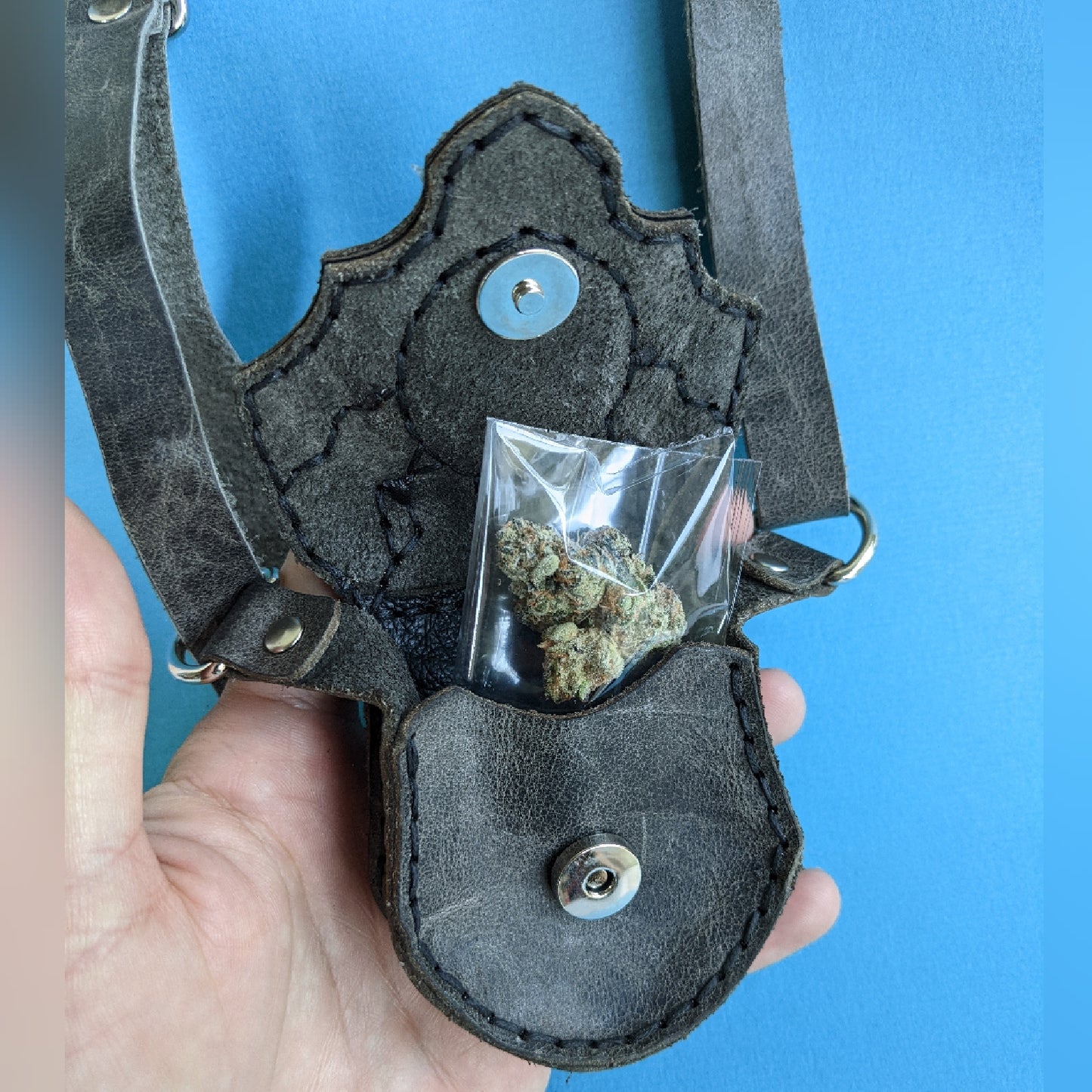 Curio Medicine Pouch with inset Labradorite